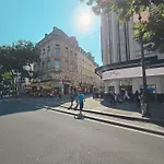 Grands Boulevards Apartment Paris