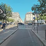 Apartment Grands Boulevards Paris