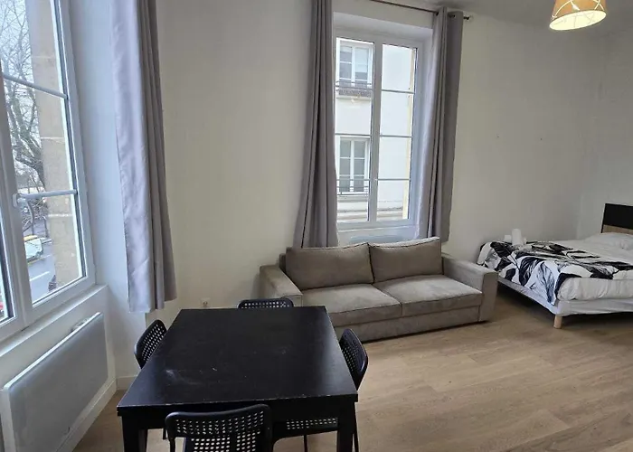 Apartment Grands Boulevards Paris