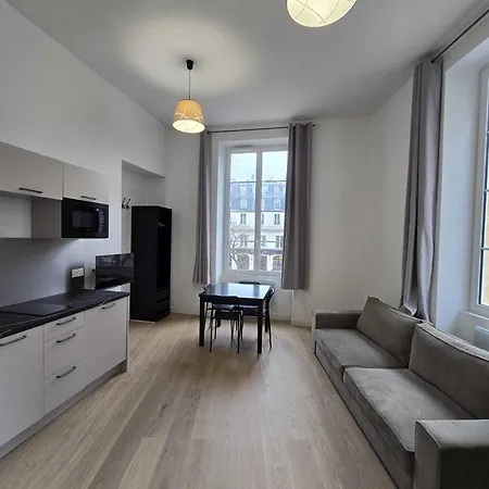 Grands Boulevards Lägenhet *